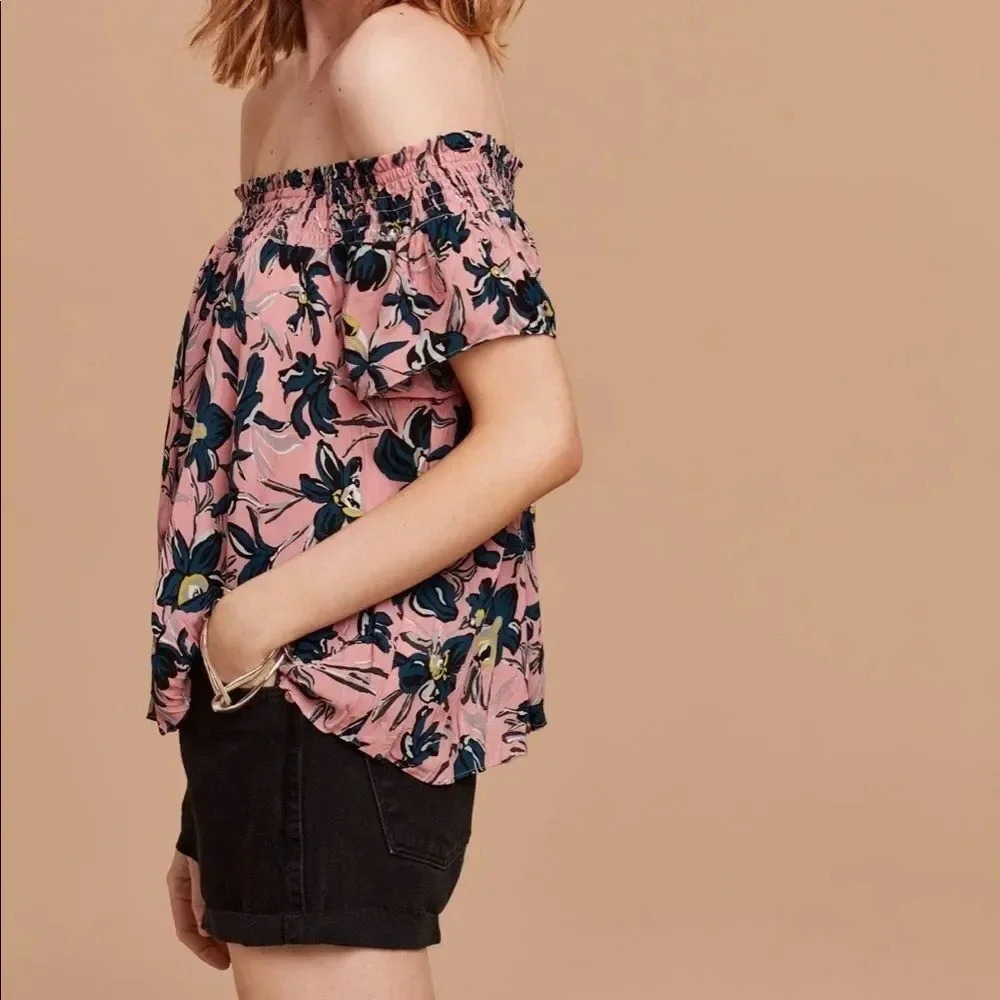 Aritzia Talula Floral Cabrini Off Shoulder Blouse Pink Blue S
